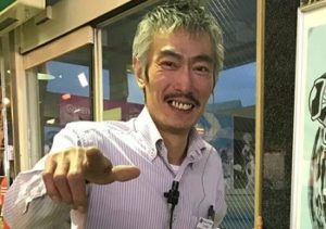 ひげ紳士の年齢とwikiプロフィール！ 経歴や年収が気になる！